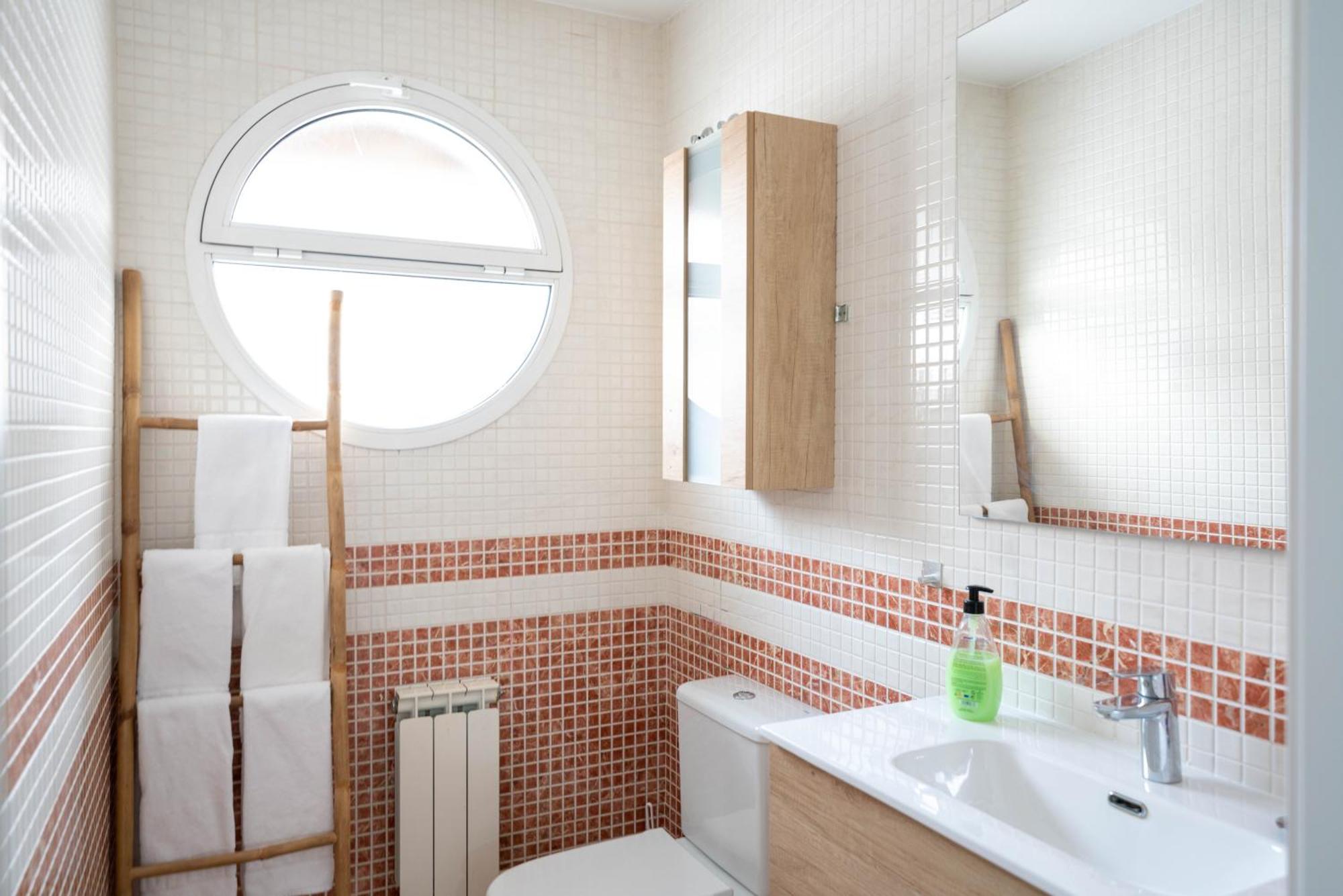 Apartamentos Go- Chalet Calera, Parking Gratuito Арройо-де-ла-Енком'єнда Екстер'єр фото